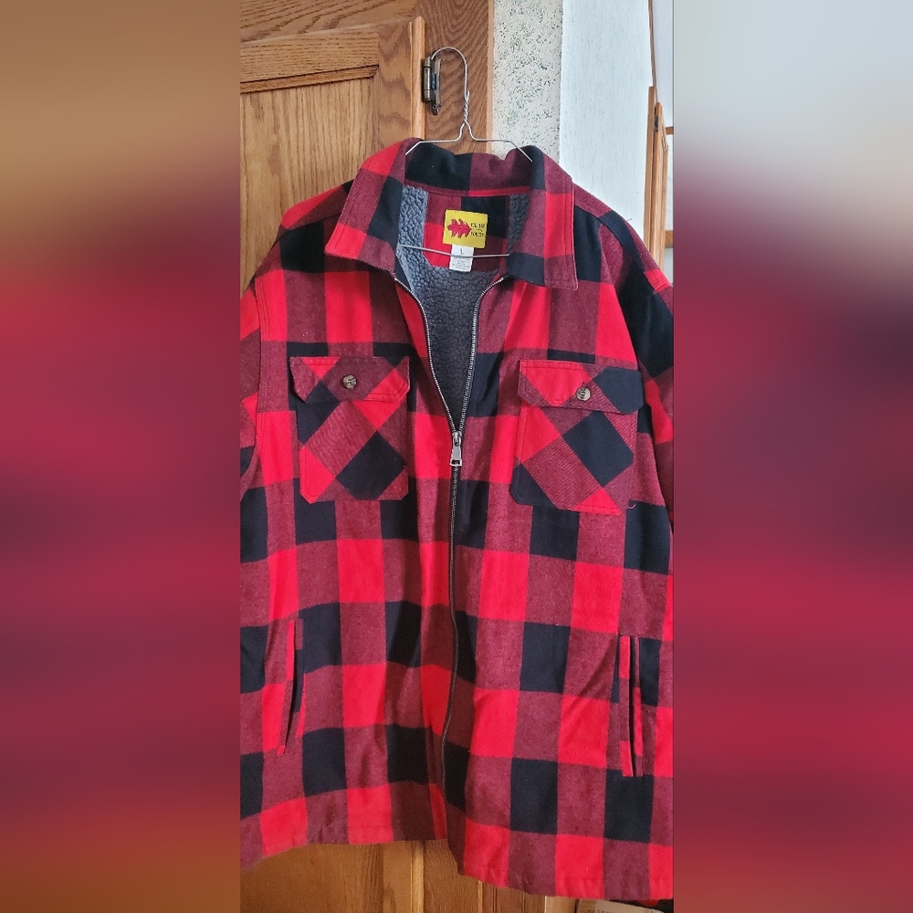 Red & Black Plaid Insulated Flannel Jacket - Large